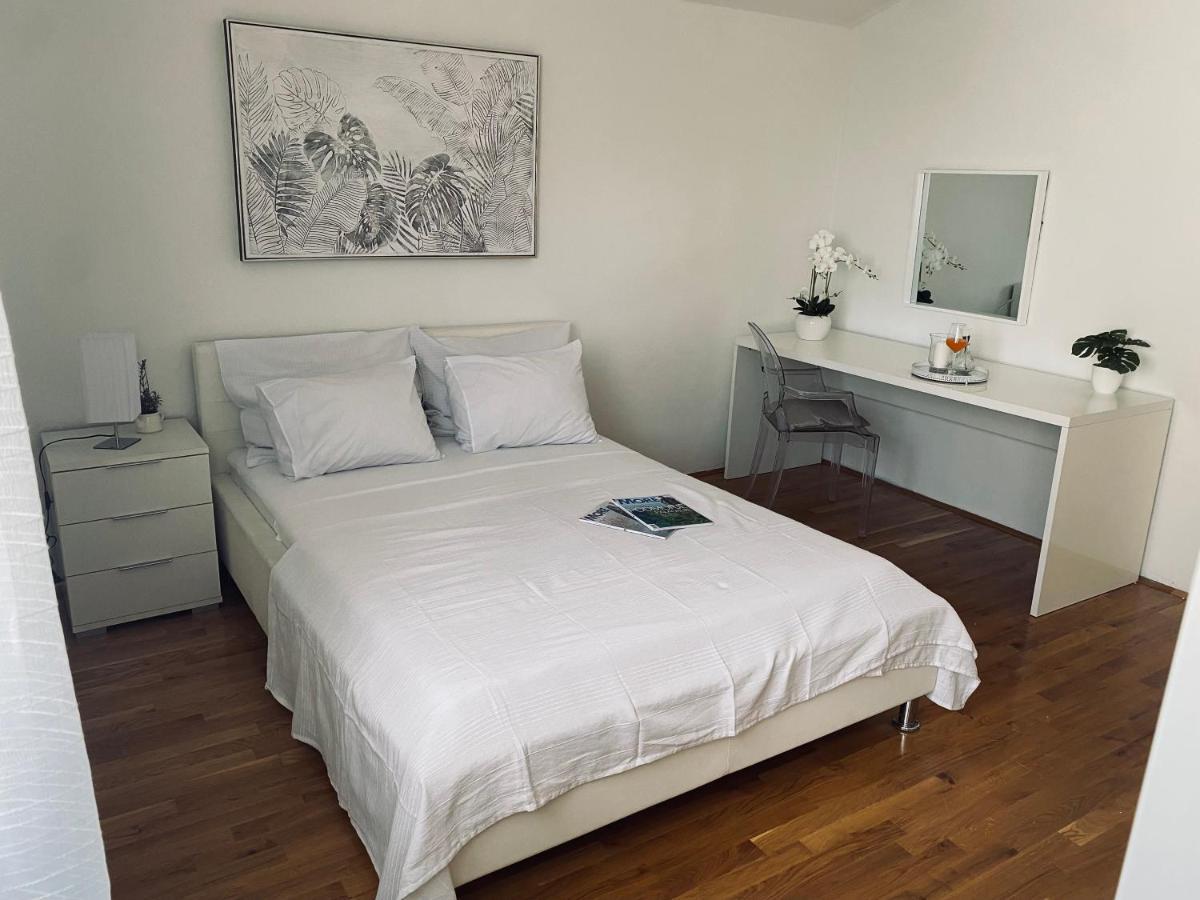 Zara Apartment Bagian luar foto